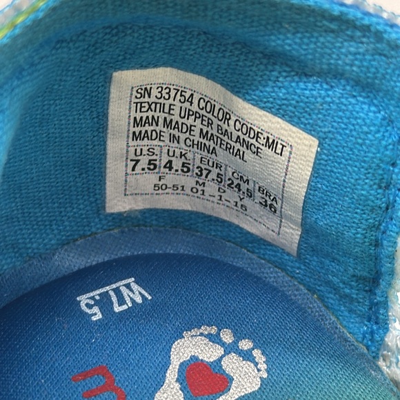 Bobs from Skechers NWT Rainbow Color Slip On Lace Loafers Memory Foam Sz 7.5 - Picture 7 of 7